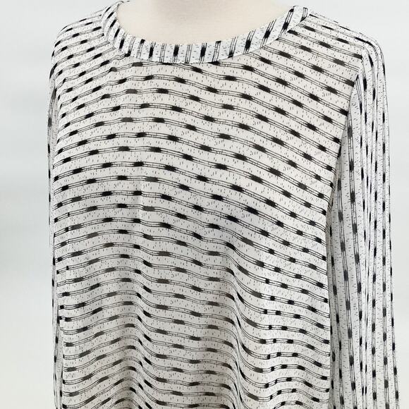 ASTR Womens White Black Long Sleeve Surplice Back Sheer Blouse Size L - Picture 2 of 8